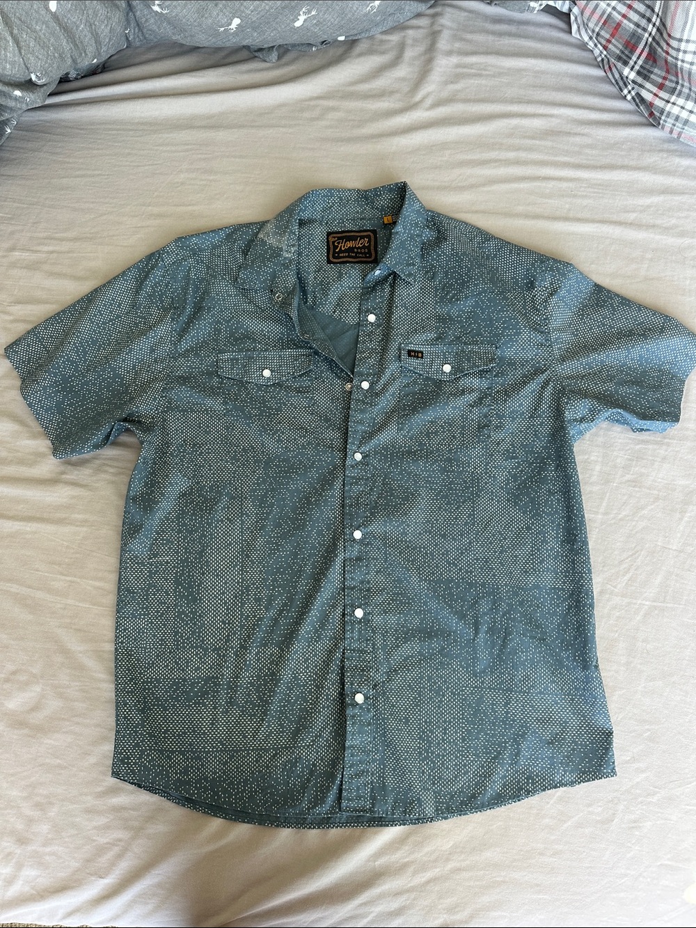 Howler Brothers Men's Short-Sleeve Teal Dot-Print Button Down Shirt